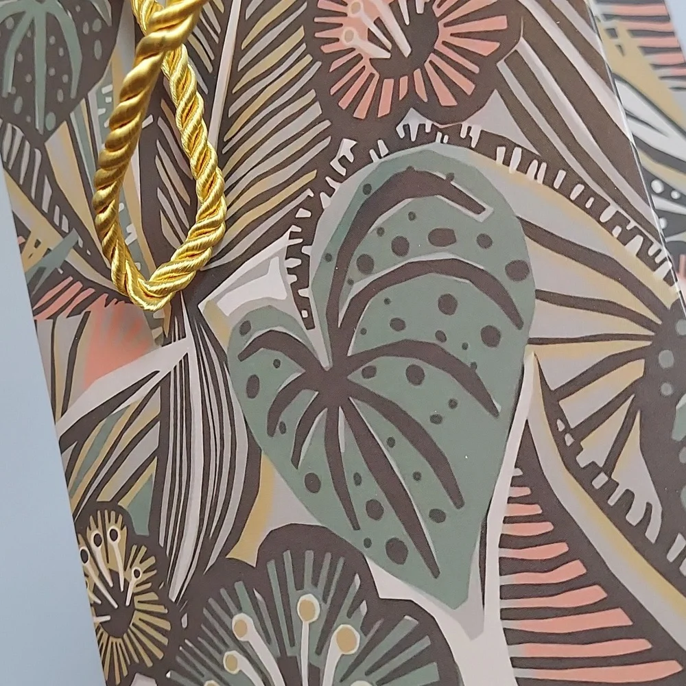 *🆕 Aurora Forum 12 Ct Tropical Floral Accent Tall Bags, Gold Handles & Tags NEW